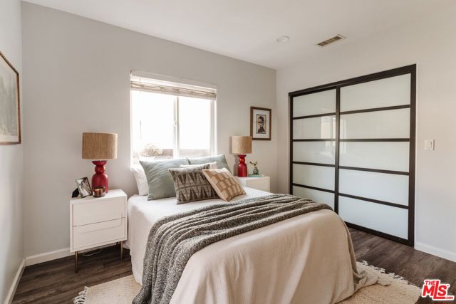 4427 Alumni Avenue, Los Angeles CA: https://media.crmls.org/mediaz/8a623d99-51ec-4da9-92cd-09c3c220566a.jpg