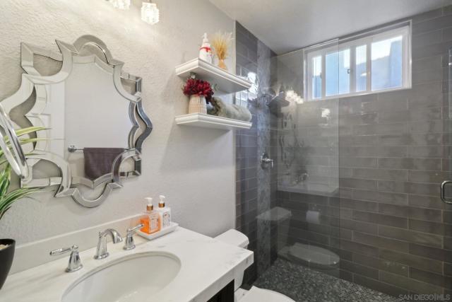 3140 Willow Creek Pl, Escondido CA: https://media.crmls.org/mediaz/8a636685-2890-4e7b-aa19-6dc918da5fc1.jpg
