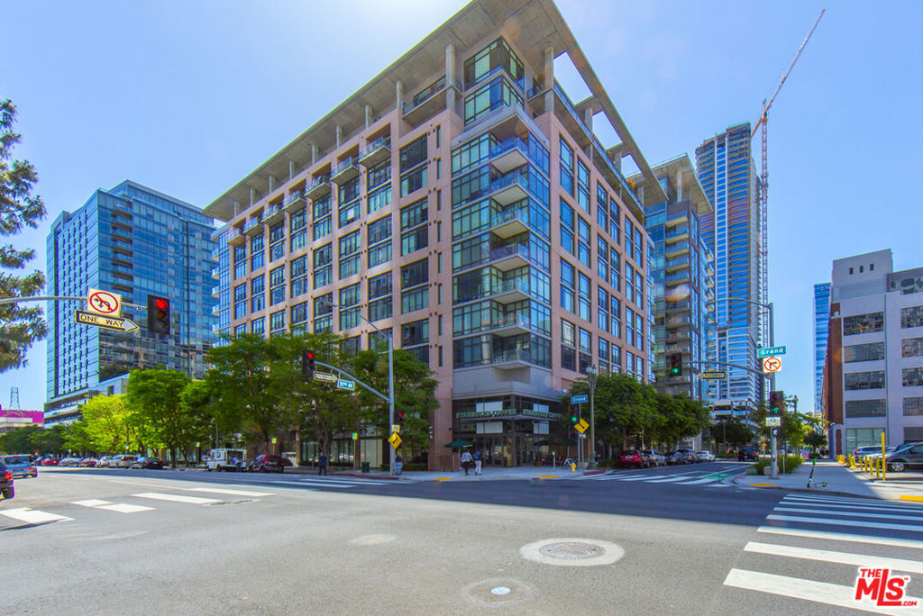 1111 S GRAND Avenue 1205, Los Angeles, CA 90015