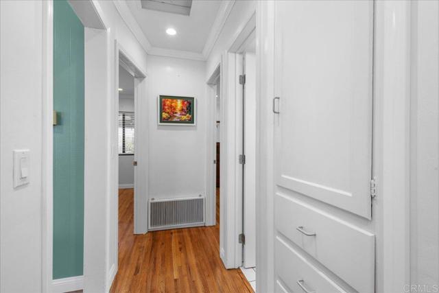 1131 Mary St, El Cajon CA: https://media.crmls.org/mediaz/8a63c5c2-27b3-4524-b8e6-94ab27df8e2d.jpg