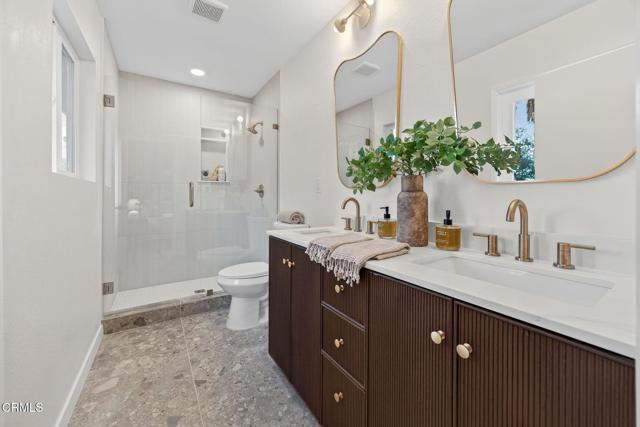 111 Donnick Avenue, Thousand Oaks CA: https://media.crmls.org/mediaz/8a63ed48-b981-4a54-a902-690b3fb41495.jpg