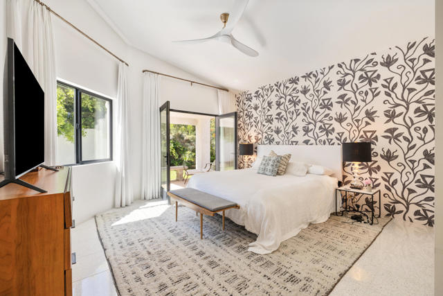 75465 Montecito Drive, Indian Wells CA: https://media.crmls.org/mediaz/8a6434d7-df1c-4225-b672-aeb0ba771381.jpg