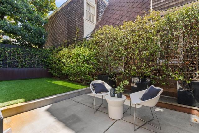 2853 Broderick Street, San Francisco CA: https://media.crmls.org/mediaz/8a6438da-9aed-457c-9517-838b71d5025b.jpg
