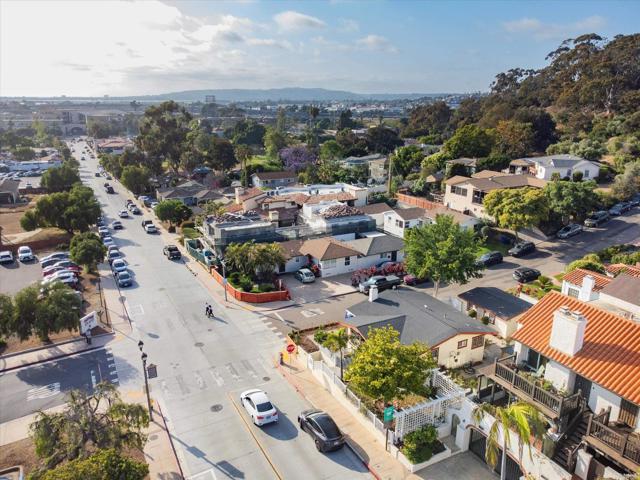2604 06 Juan Street, San Diego CA: https://media.crmls.org/mediaz/8a648e29-37c9-46fe-a01b-add82b85ebc5.jpg