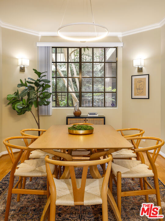 11939 Gorham Avenue, Los Angeles CA: https://media.crmls.org/mediaz/8a6507e1-b34f-47ad-89e2-e268e2b3d6a2.jpg