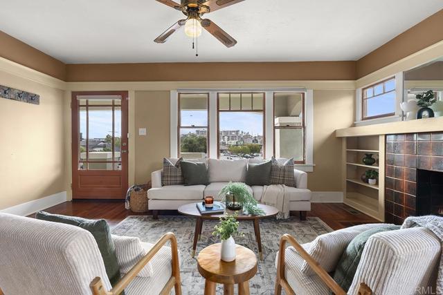 3805 Louisiana Street, San Diego CA: https://media.crmls.org/mediaz/8a65de4c-b561-448e-8662-d52f198dc703.jpg