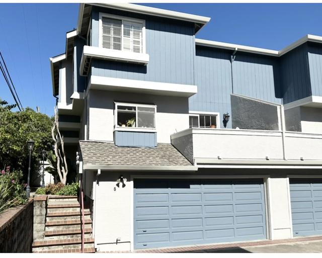 8 Arch Street, Redwood City CA: https://media.crmls.org/mediaz/8a661374-7e14-430e-bc65-c15669942345.jpg