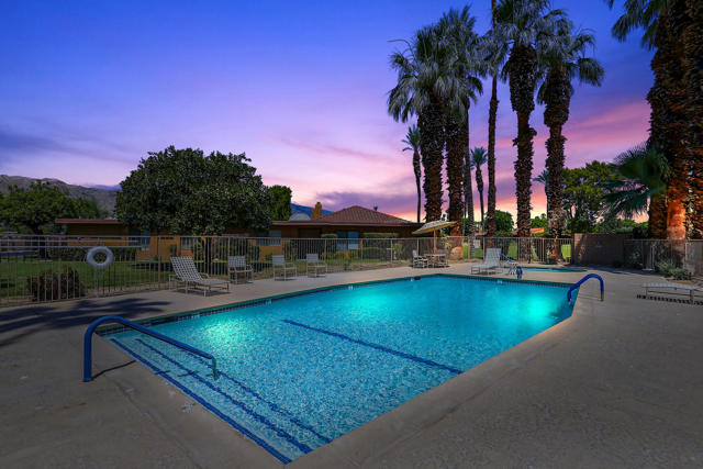5 Majorca Drive, Rancho Mirage CA: https://media.crmls.org/mediaz/8a673ab5-1c10-4457-8ca9-3d3cab615648.jpg
