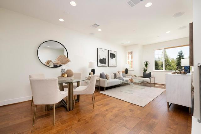 373 Derby Avenue, San Mateo CA: https://media.crmls.org/mediaz/8a68c4c1-baee-4b34-8b21-6ddd950de217.jpg