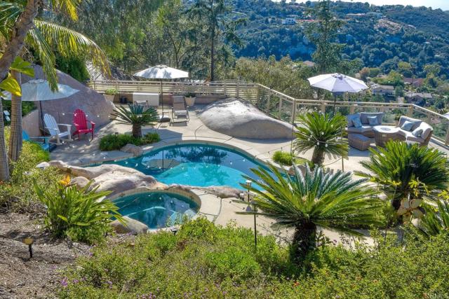 Detail Gallery Image 45 of 68 For 28521 Gladstone Ct, Escondido,  CA 92026 - 3 Beds | 3/1 Baths