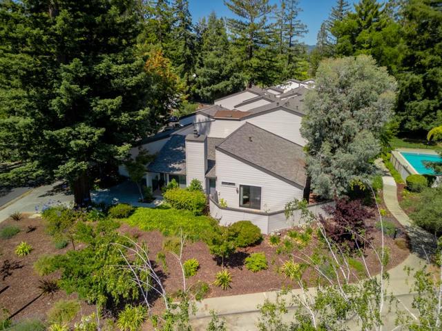 419 Clearview Drive, Los Gatos CA: https://media.crmls.org/mediaz/8a6958b8-99b0-4668-a8df-948625b115da.jpg