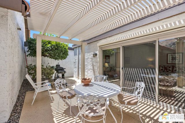 Image 19 of 31 For 2495 Miramonte Circle E