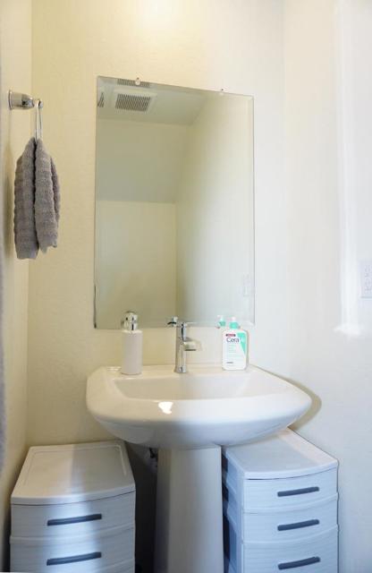 405 Greene Way, Los Banos CA: https://media.crmls.org/mediaz/8a69cb81-e0dc-4ef8-870c-4517b9708edf.jpg