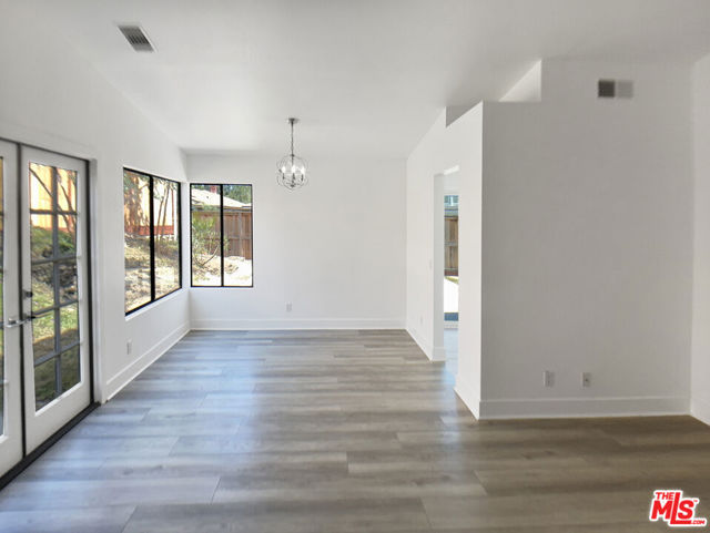 21 Calle Coturno, Rancho Santa Margarita CA: https://media.crmls.org/mediaz/8a69cf73-b012-4f24-8788-5d16fc063c57.jpg