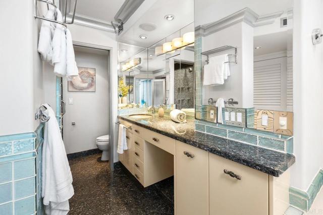 Detail Gallery Image 18 of 30 For 1760 Avenida Del Mundo #805, Coronado,  CA 92118 - 1 Beds | 1 Baths