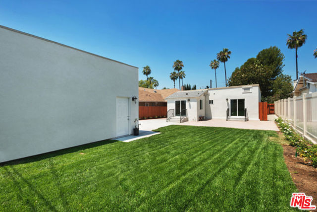 1288 N HILL Avenue, Pasadena CA: https://media.crmls.org/mediaz/8a6a94d6-415e-415b-8df2-d5030ef911a1.jpg