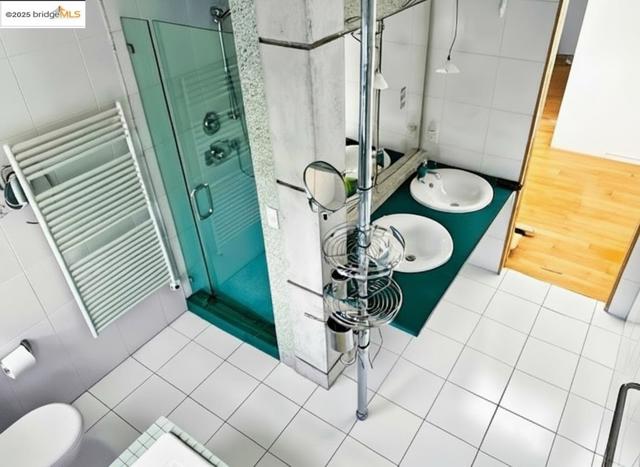 4000 Manzana Lane, Palo Alto CA: https://media.crmls.org/mediaz/8a6b7939-c58b-450b-9bd6-25fbabdce92c.jpg