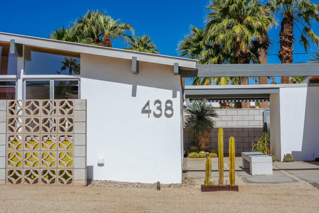 438 E Racquet Club Road, Palm Springs, CA 92262