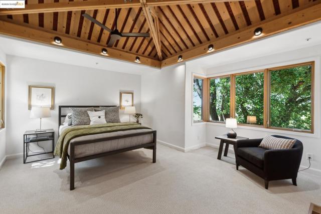 12688 Brookpark Road, Oakland CA: https://media.crmls.org/mediaz/8a6e5d48-5c1c-4399-a59c-3b69bc4de997.jpg