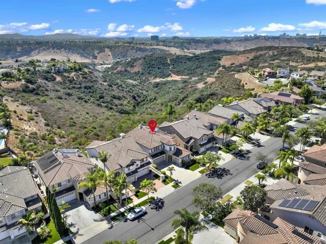 10553 Gaylemont Lane, San Diego CA: https://media.crmls.org/mediaz/8a6f2782-3d90-47ad-80b4-e4bef9a6eb96.jpg
