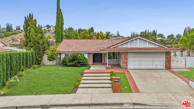 12131 Beaufait Avenue photo 1