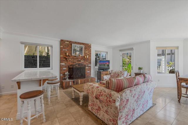 1230 Mandalay Beach Road, Oxnard CA: https://media.crmls.org/mediaz/8a6f9f55-9b49-4e4c-a552-e4ad948107c9.jpg