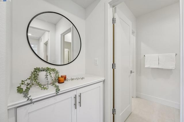 5860 Midnight Place, Dublin CA: https://media.crmls.org/mediaz/8a7015f7-0160-4396-87c9-e2f5b7a5a599.jpg