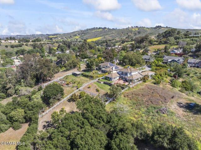 10885 Citrus Drive, Moorpark CA: https://media.crmls.org/mediaz/8a707f40-caea-4453-ae23-d8a4b718040f.jpg