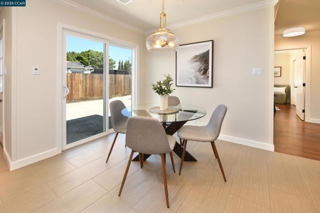 1818 Granada Dr, Concord CA: https://media.crmls.org/mediaz/8a712ffa-e2f6-435d-8369-273ce735a714.jpg