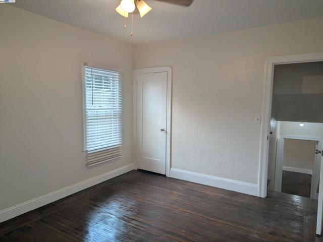 7818 Arthur St, Oakland CA: https://media.crmls.org/mediaz/8a713351-1c98-4821-9f43-bea92aa634be.jpg