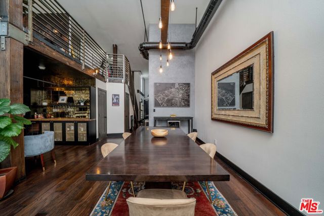 4115 Glencoe Avenue, Marina del Rey CA: https://media.crmls.org/mediaz/8a7169ef-37d9-4ed7-b0fc-fd6a16dc2e13.jpg