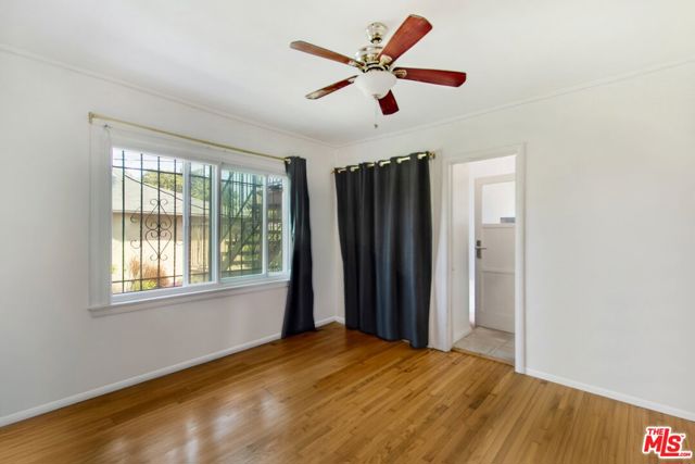 2901 W 85th Street, Inglewood CA: https://media.crmls.org/mediaz/8a719c9d-690d-4905-be76-293cd83fe208.jpg