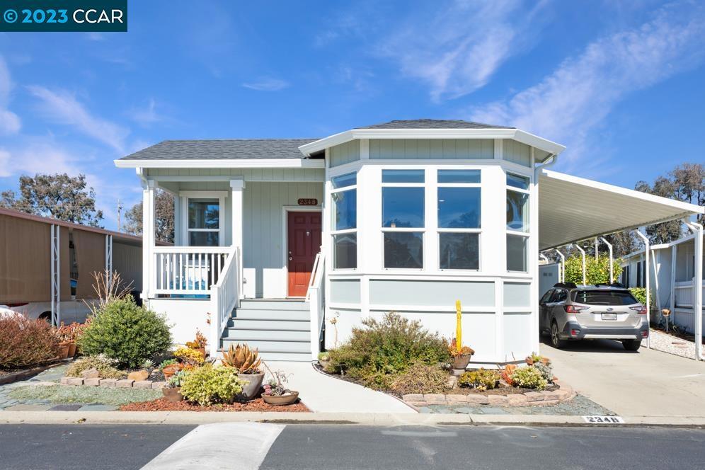 2348 Dalis Dr