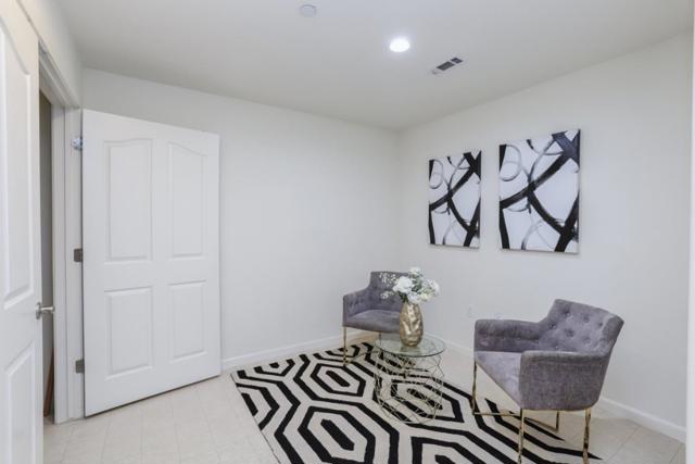 878 Luz Del Sol Loop, Milpitas CA: https://media.crmls.org/mediaz/8a72e9ec-e3b3-4556-b2ee-8366f7a2290b.jpg