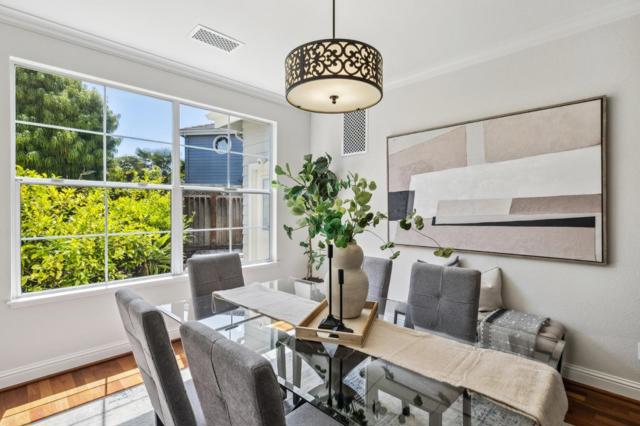 910 Governors Bay Drive, Redwood City CA: https://media.crmls.org/mediaz/8a732689-a4f9-4275-a0fc-10917f0b2265.jpg