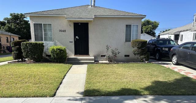 1648 E PLYMOUTH ST, Long Beach CA: https://media.crmls.org/mediaz/8a744840-5da4-4f03-b25d-9db8db346a4e.jpg