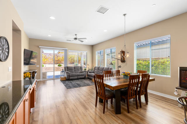 43606 Treviso Drive, Indio CA: https://media.crmls.org/mediaz/8a748383-aa60-4cce-83d5-55f99a5ea477.jpg