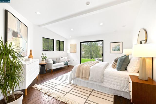 Image 17 of 28 For 8 Oak Arbor  