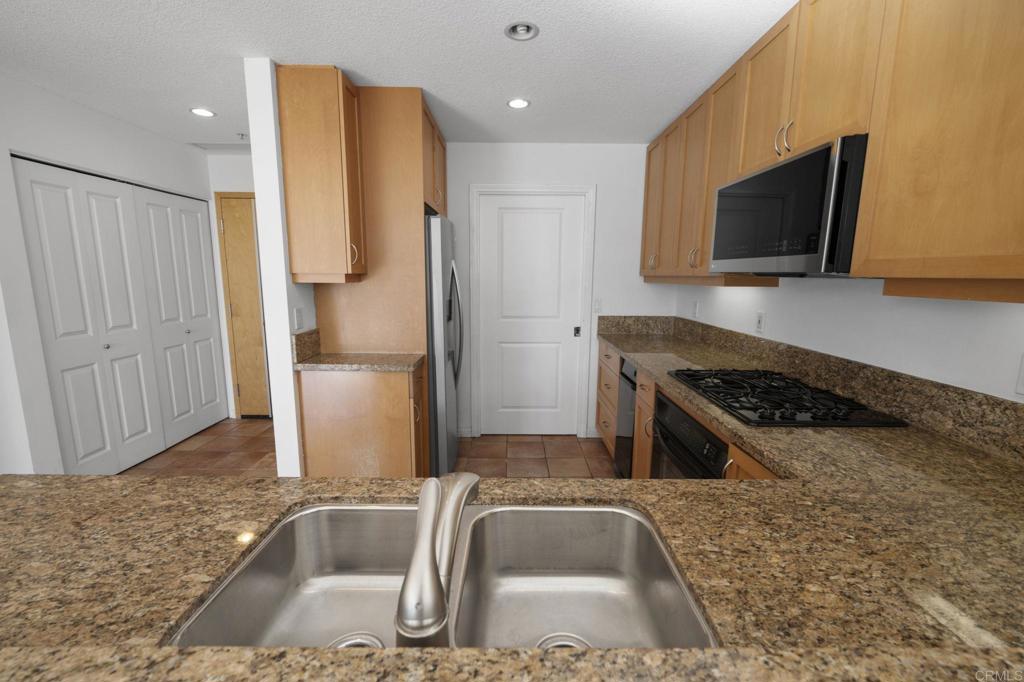 850 Beech Street - photo 15