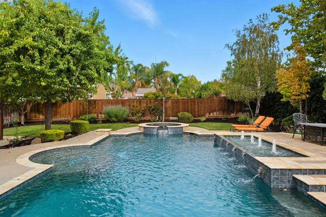 3080 Bresso Dr, Livermore CA: https://media.crmls.org/mediaz/8a771946-6a14-49d9-86a3-6b536cf4114b.jpg