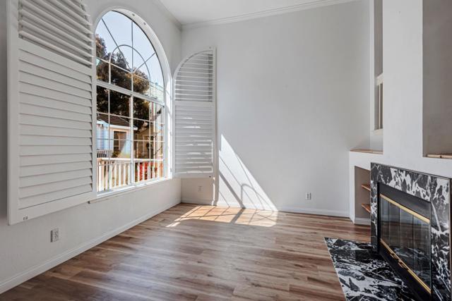 4 Brigantine Lane, Redwood City CA: https://media.crmls.org/mediaz/8a77340b-e988-4e11-a8db-32bf4bc0f411.jpg