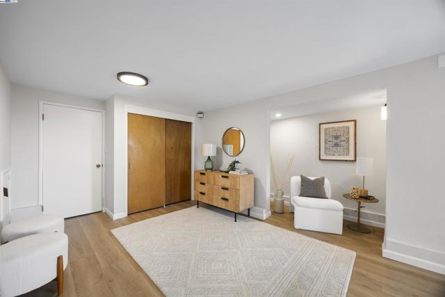 1748 Wesley Ave, El Cerrito CA: https://media.crmls.org/mediaz/8a77c4ad-d28b-447a-aecd-8eb7b62cf80f.jpg