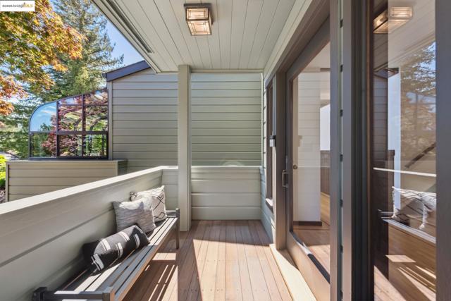 737 Woodhaven Rd, Berkeley CA: https://media.crmls.org/mediaz/8a7813a1-404b-4d50-a60a-d5a831e1016b.jpg
