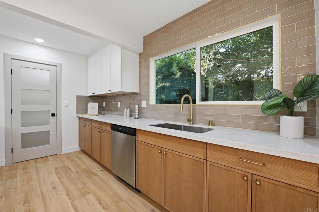 4982 Ensign Street - photo 7