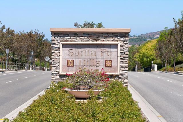 1218 Corte Zafiro, San Marcos CA: https://media.crmls.org/mediaz/8a79145a-ee7d-41a2-b6ef-7488ad8f8d1c.jpg