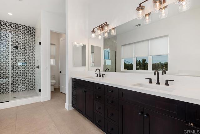 1243 Stonemark place, Vista CA: https://media.crmls.org/mediaz/8a7a5a21-42ce-4c5d-b90a-2e7d6b72e7c3.jpg