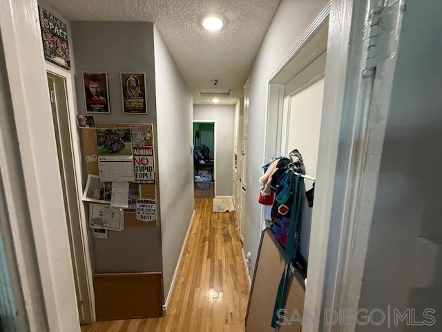 14308 Miranda St, Van Nuys CA: https://media.crmls.org/mediaz/8a7a744c-c036-4a73-a6aa-55353813754c.jpg