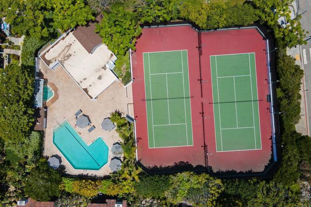 8746 Villa La Jolla Drive, La Jolla CA: https://media.crmls.org/mediaz/8a7a85ef-396b-40b8-a866-e62afc0f9975.jpg