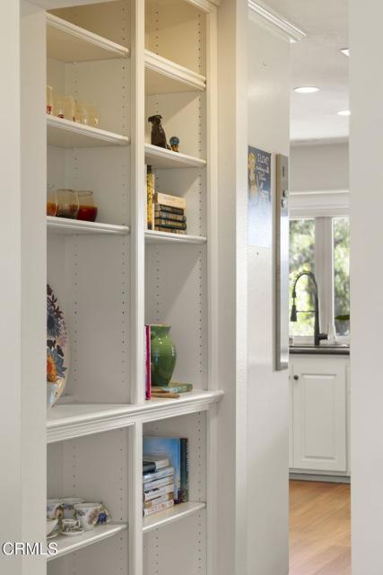 1130 Rancho Drive, Ojai CA: https://media.crmls.org/mediaz/8a7ac05f-7cae-4700-9eb1-d8792e92c2dc.jpg