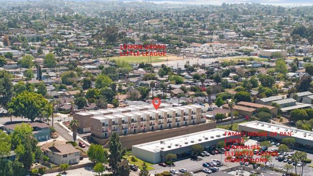 8168 Golden Ave, Lemon Grove CA: https://media.crmls.org/mediaz/8a7b0b11-f85c-4e3e-84c3-d55729677cae.jpg